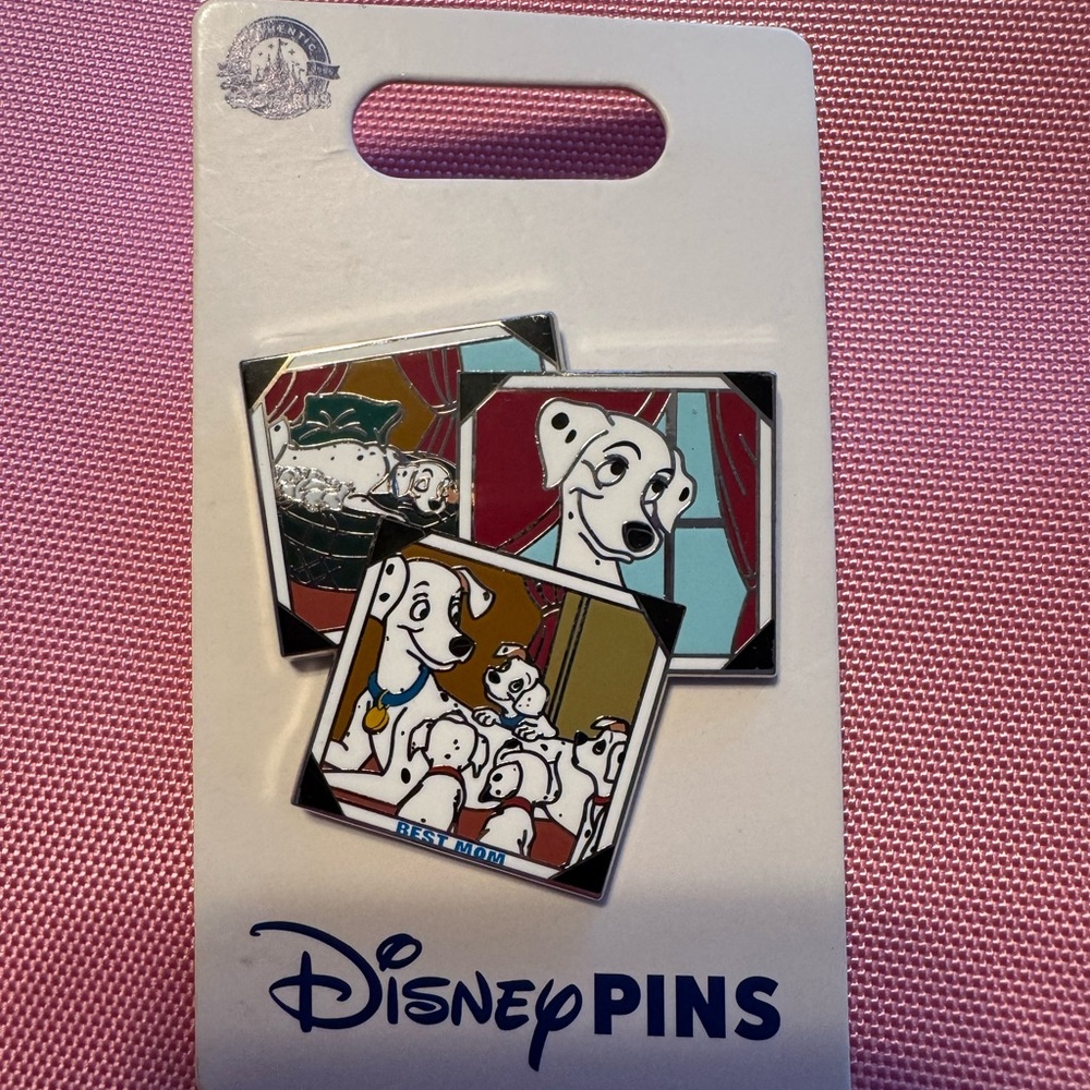 Disney 101 Dalmatians Perdita Best Mom Pin